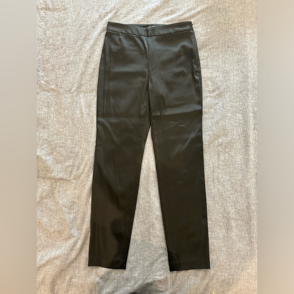 NWT Antonio Melani Darby Straight Dress Pant • Satin Finish • Size 2 • Side Zip